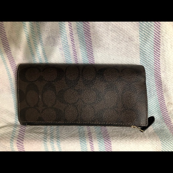 Coach Wallet - Picture 4 of 5